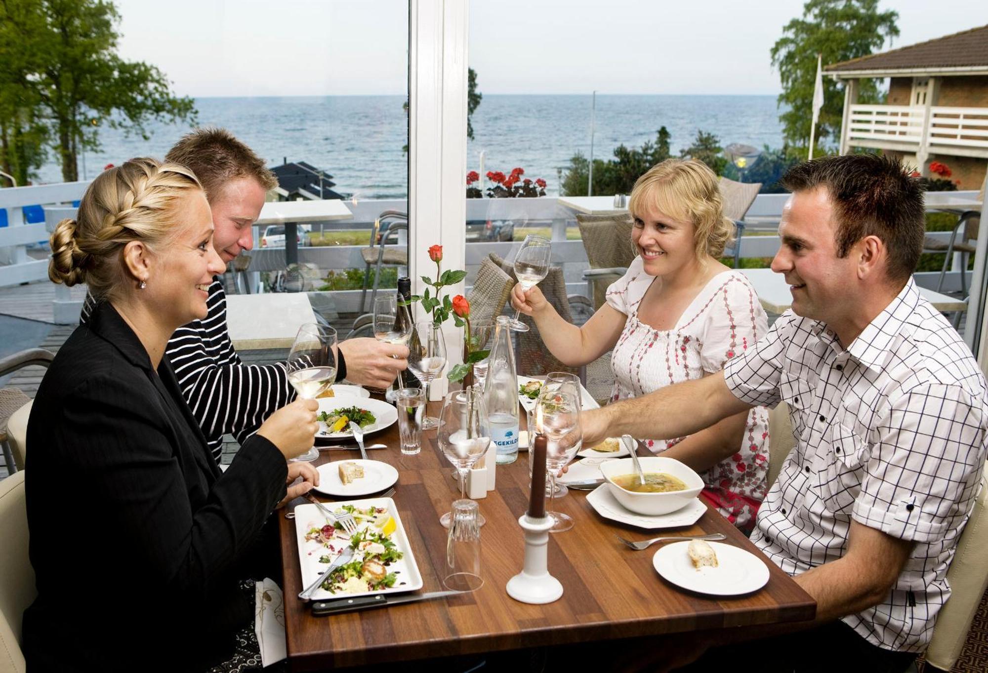 Hotel Friheden Allinge-Sandvig ภายนอก รูปภาพ