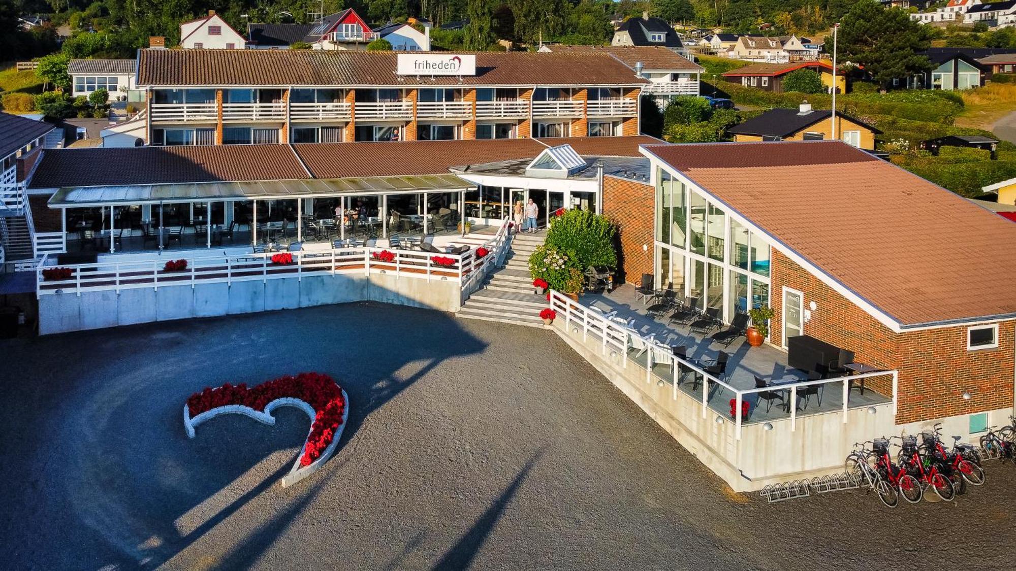 Hotel Friheden Allinge-Sandvig ภายนอก รูปภาพ